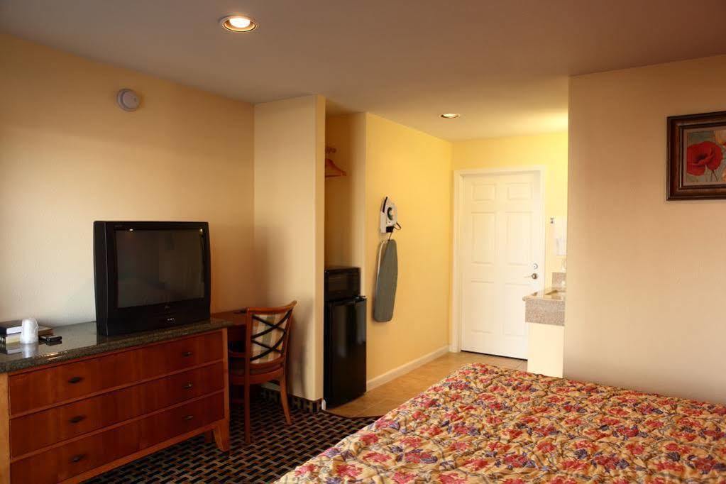 Bay Breeze Inn Oakland Eksteriør bilde